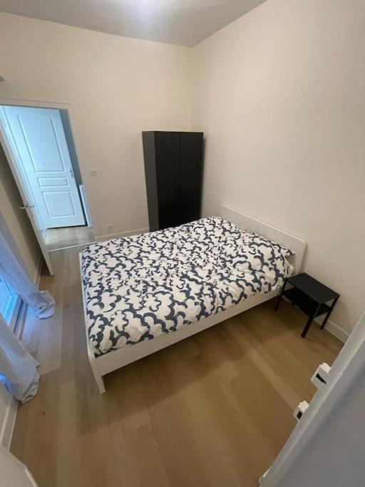 Appartement Ancien A Orleans Bagian luar foto