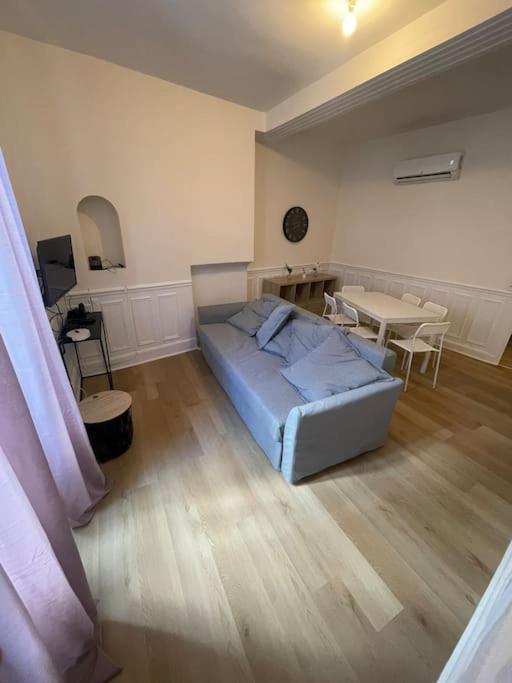 Appartement Ancien A Orleans Bagian luar foto